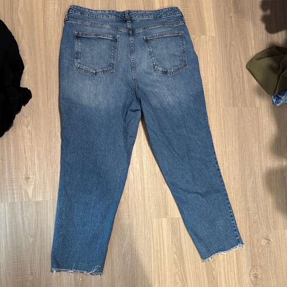 Universal thread Jeans - Picture 2 of 4